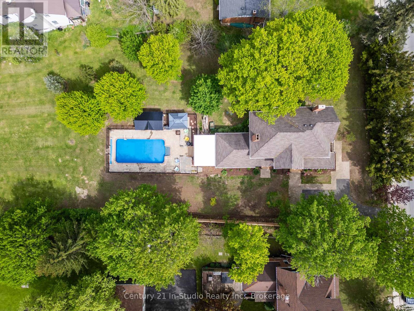 296 Garafraxa St Street, Chatsworth, Ontario  N0H 1G0 - Photo 6 - X12172159