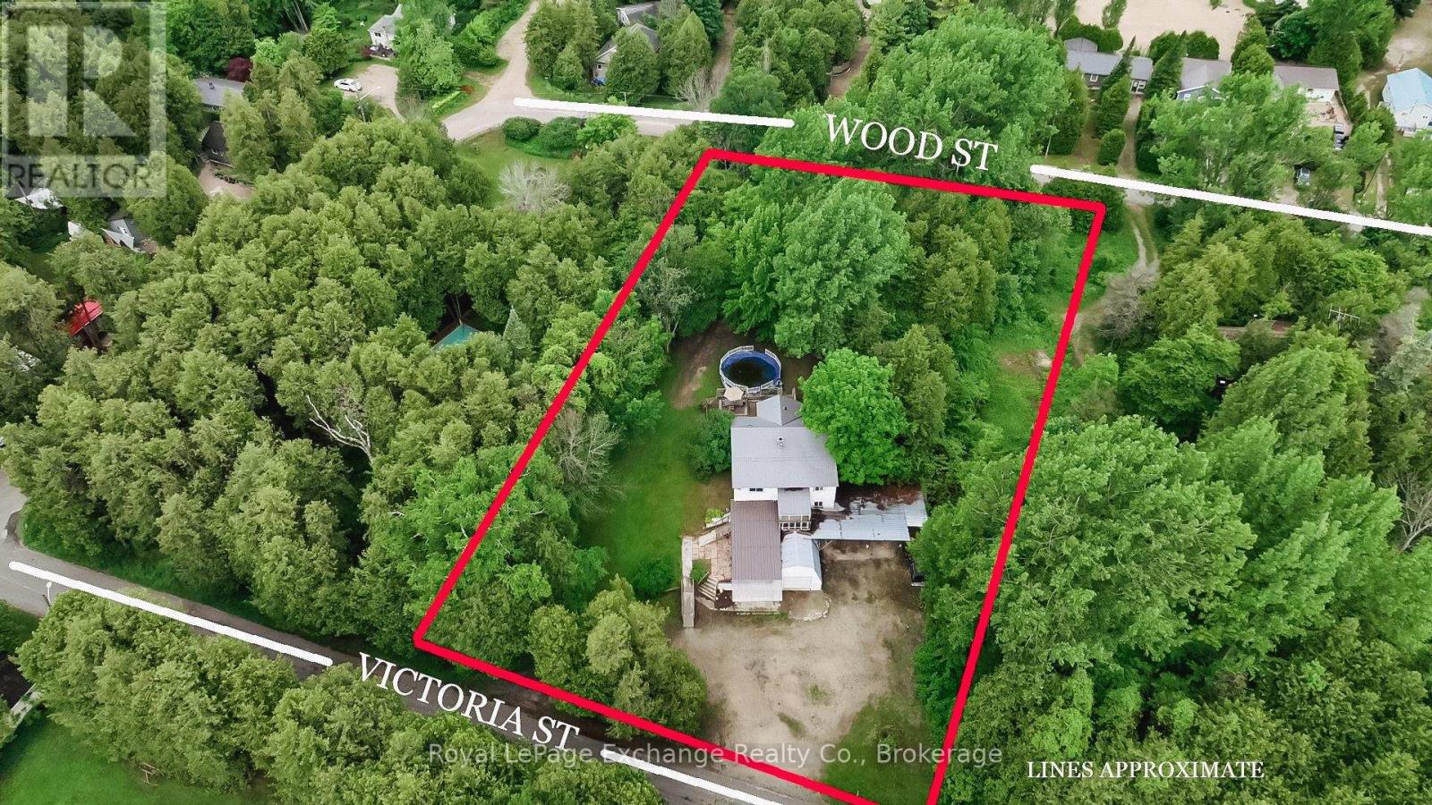 14 Victoria Street, Kincardine, Ontario  N0G 2T0 - Photo 2 - X12172161