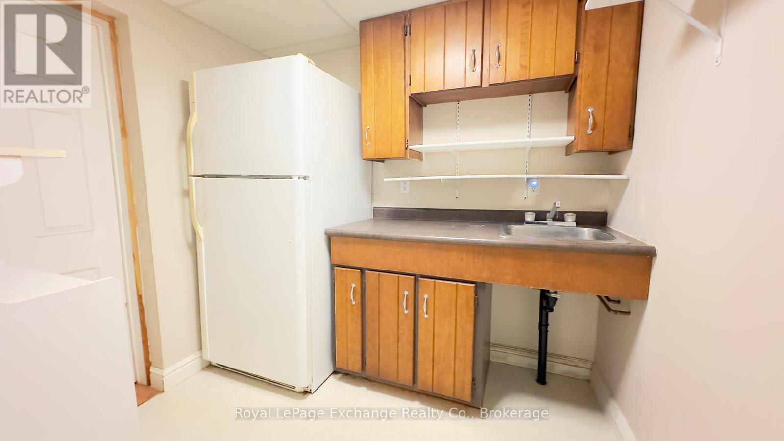 14 Victoria Street, Kincardine, Ontario  N0G 2T0 - Photo 35 - X12172161