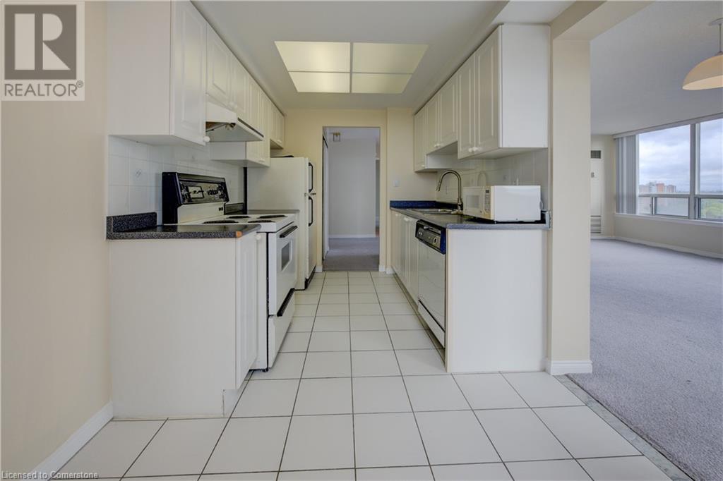 135 Hillcrest Avenue Unit# 1403, Mississauga, Ontario  L5B 4B1 - Photo 15 - 40728454