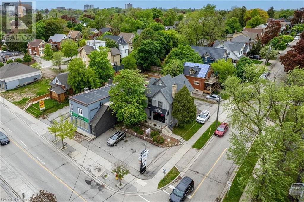 686 KING Street E, Kitchener, Ontario