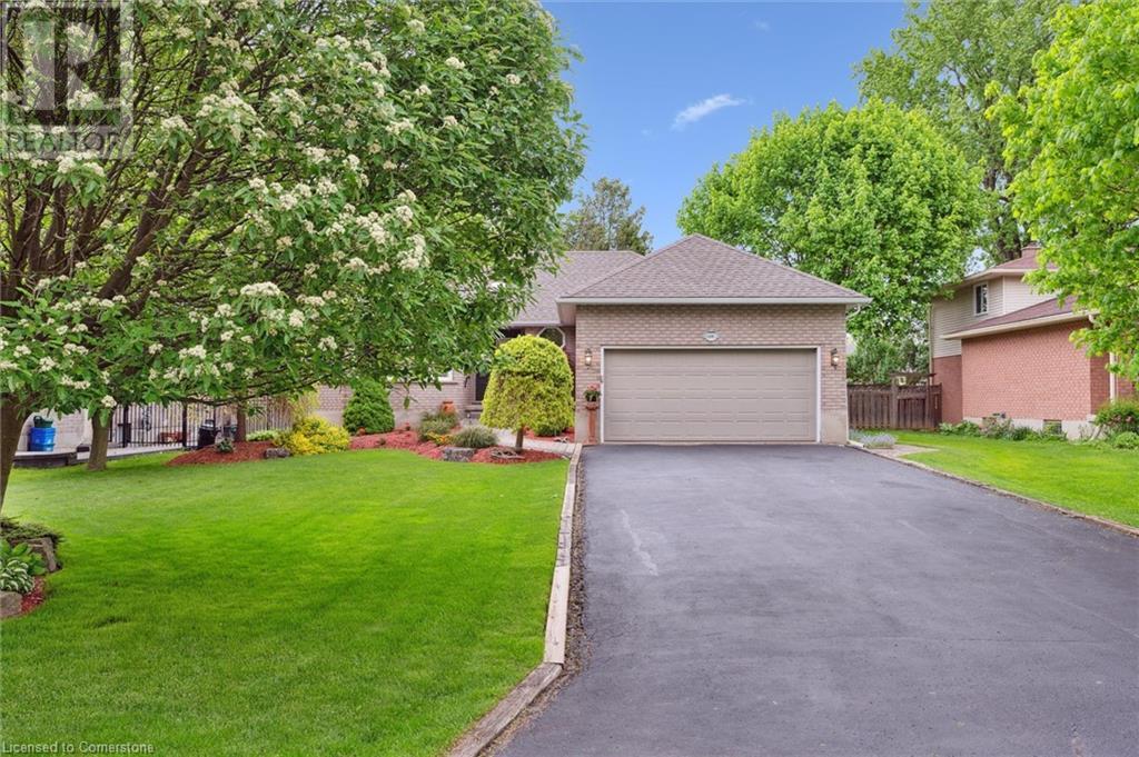 606 Rustic Drive, Waterloo, Ontario  N2K 2A8 - Photo 2 - 40733112