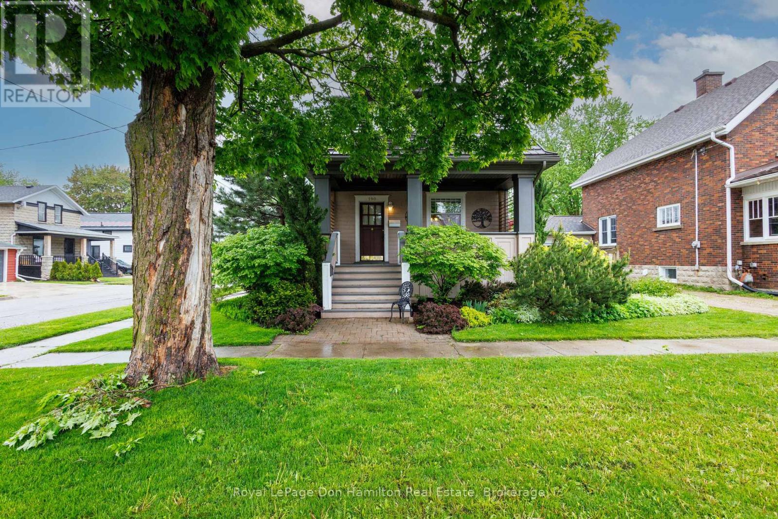 190 Victoria Avenue N, North Perth, Ontario  N4W 1S6 - Photo 2 - X12172619