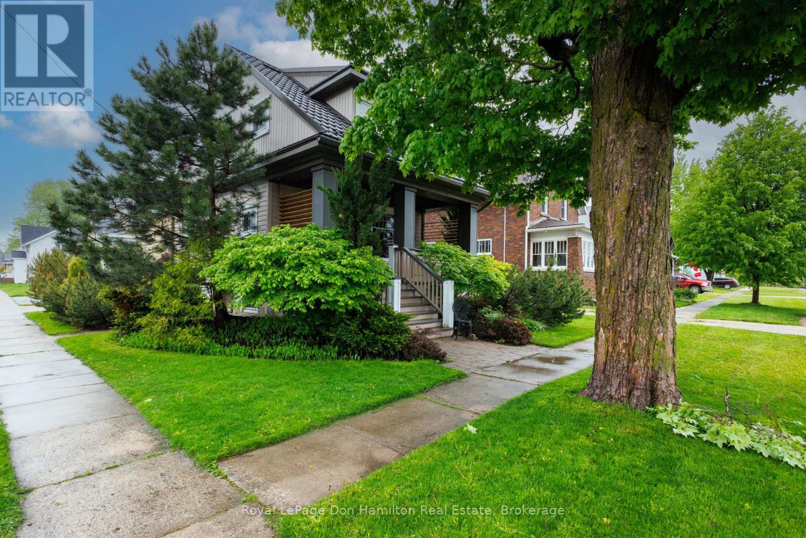 190 Victoria Avenue N, North Perth, Ontario  N4W 1S6 - Photo 3 - X12172619
