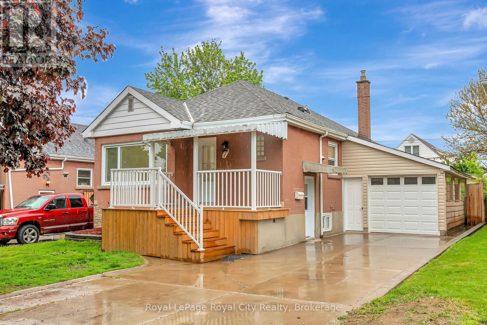 379 EAST 27TH STREET, Hamilton, Ontario