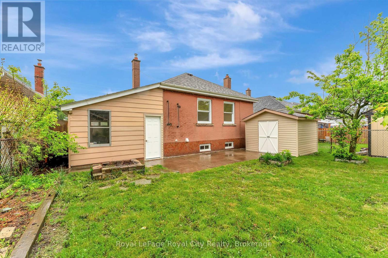 379 East 27th Street, Hamilton, Ontario  L8V 3H1 - Photo 35 - X12172974