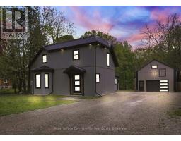 74 VICTORIA STREET W, North Huron, Ontario