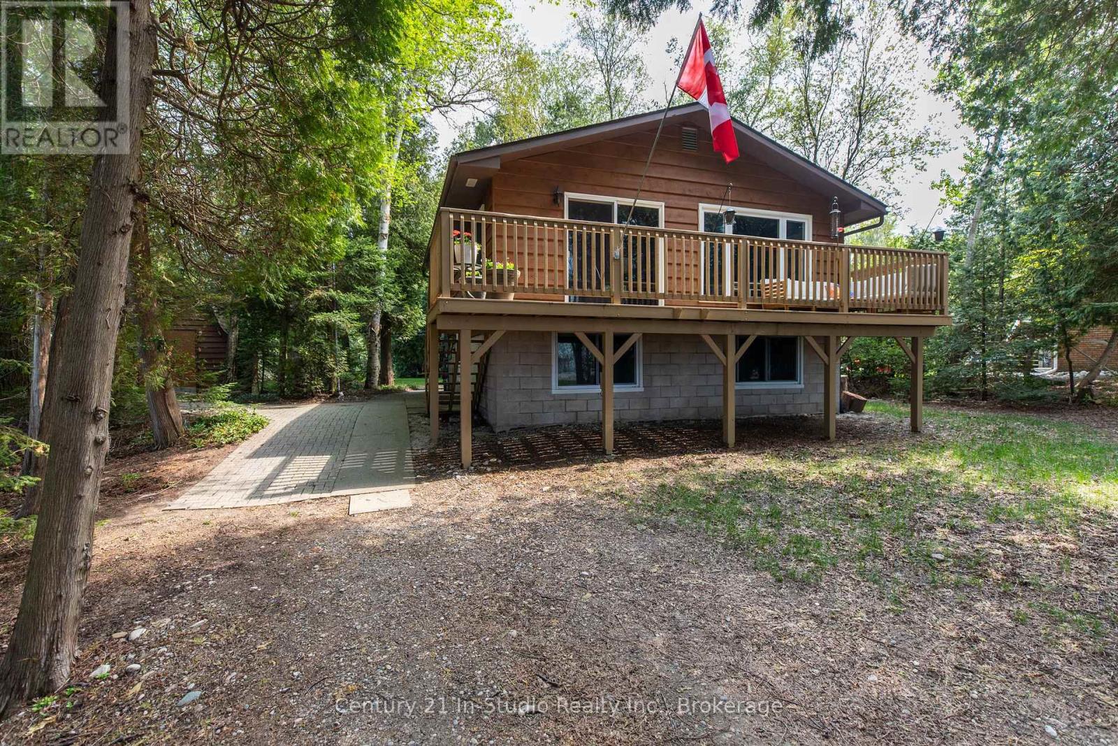 24 MIRAMICHI BAY ROAD, Saugeen Shores, Ontario