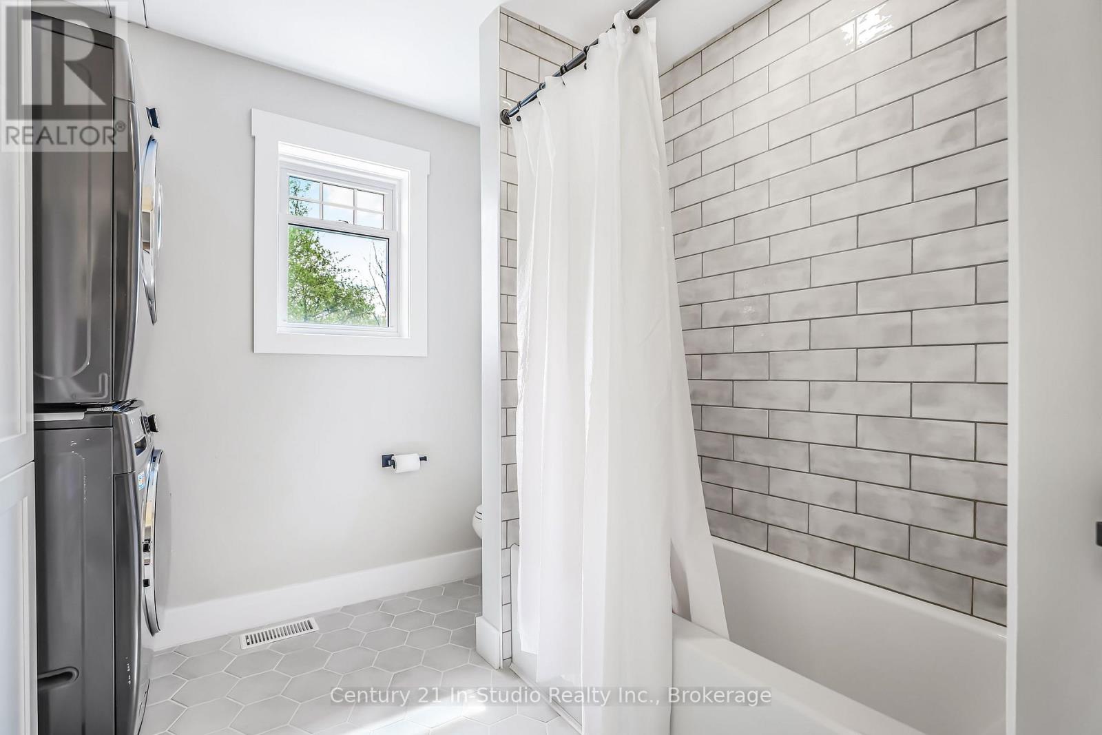 20 Smith Street, Kincardine, Ontario  N0G 2T0 - Photo 30 - X12173054
