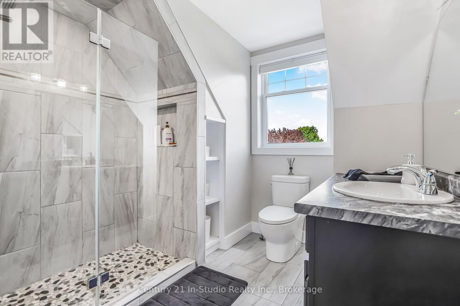 20 Smith Street, Kincardine, Ontario  N0G 2T0 - Photo 35 - X12173054