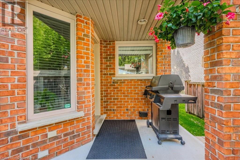 572 Falconridge Crescent, Kitchener, Ontario  N2K 4J2 - Photo 32 - 40733427
