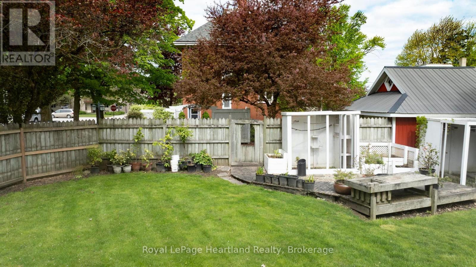 202 Mcconnell Street, North Huron, Ontario  N0M 1H0 - Photo 36 - X12173167