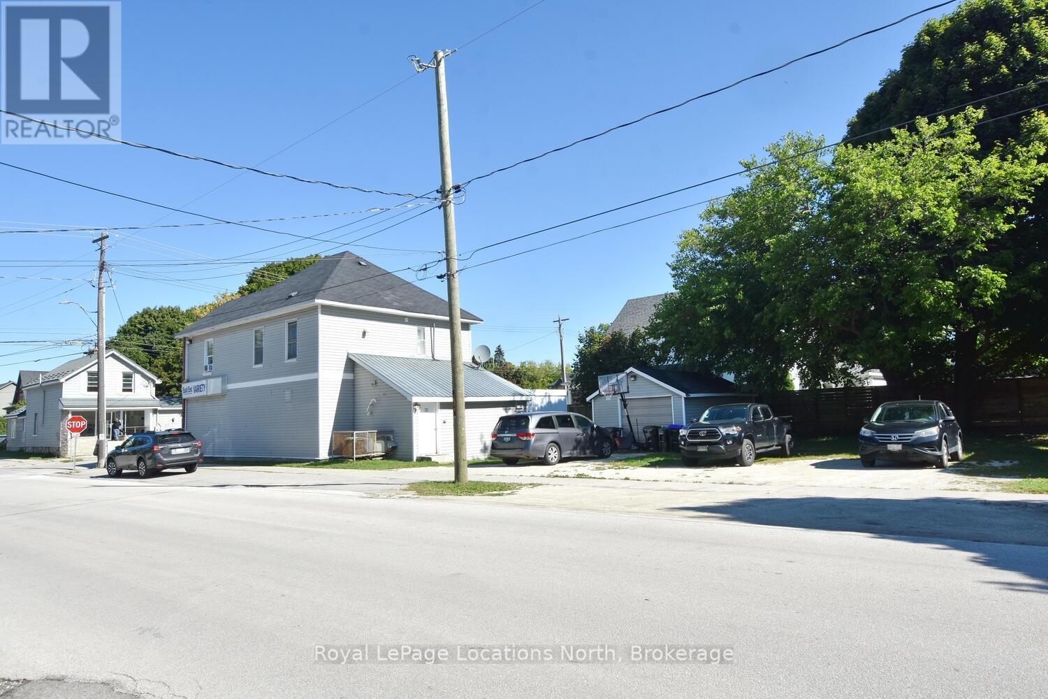 256 Ontario Street, Collingwood, Ontario  L9Y 1M9 - Photo 11 - S12173396