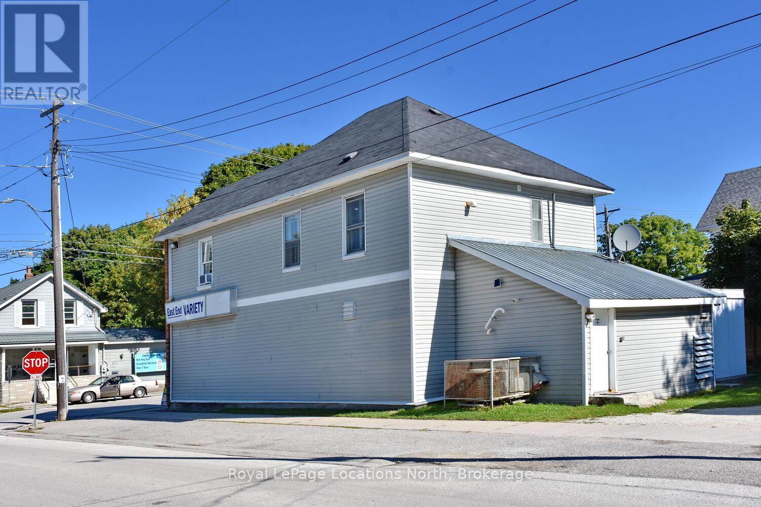 256 Ontario Street, Collingwood, Ontario  L9Y 1M9 - Photo 12 - S12173396