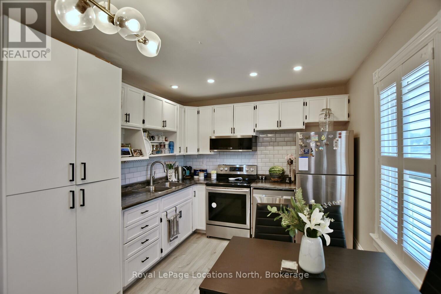 256 Ontario Street, Collingwood, Ontario  L9Y 1M9 - Photo 20 - S12173396