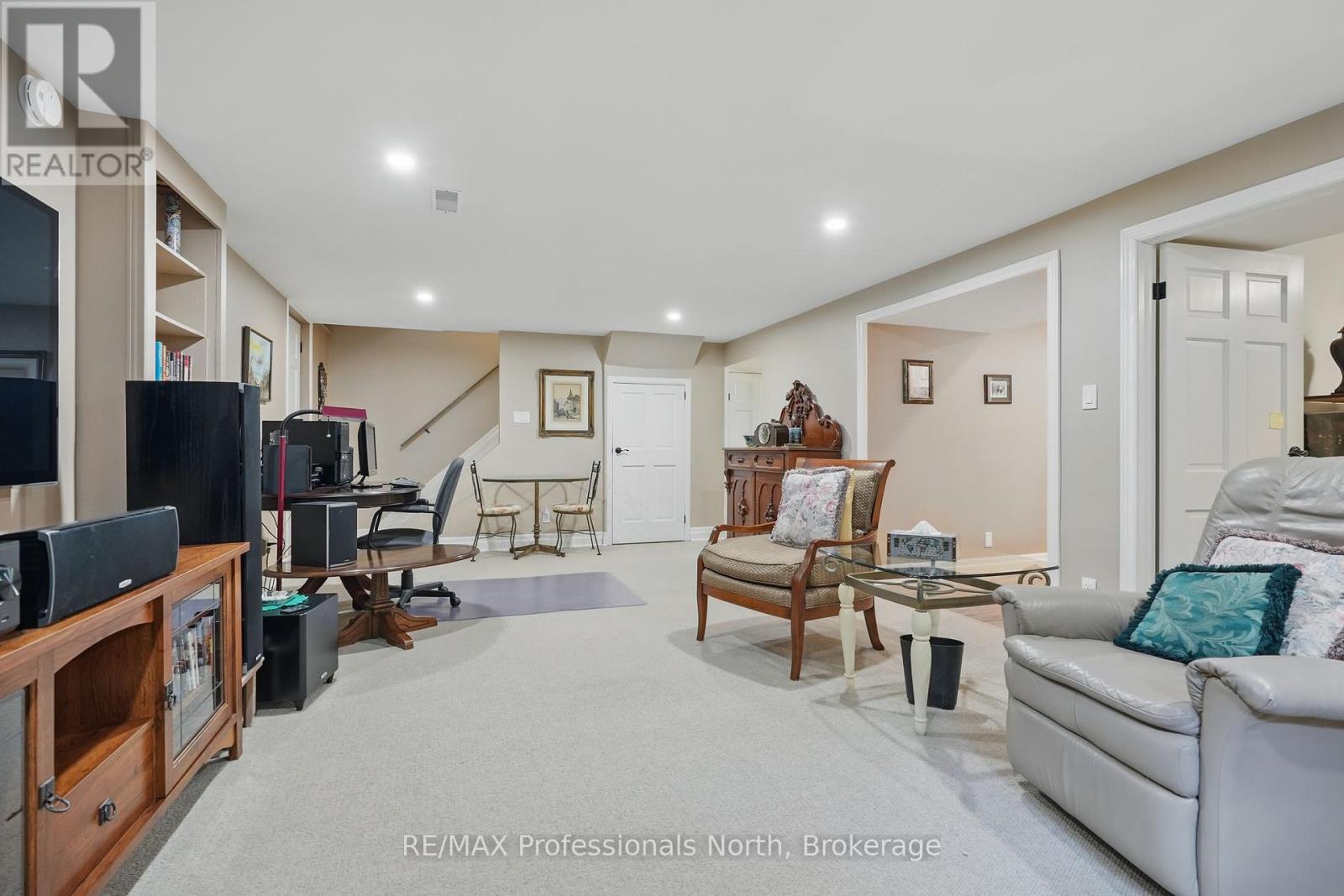 13 Fairy Avenue, Huntsville, Ontario  P1H 1G7 - Photo 37 - X12173448