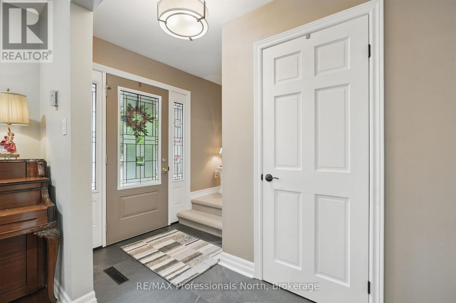 13 Fairy Avenue, Huntsville, Ontario  P1H 1G7 - Photo 40 - X12173448