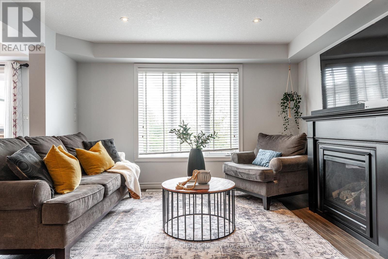 566 Forman Avenue, Stratford, Ontario  N5A 0C6 - Photo 10 - X12173518