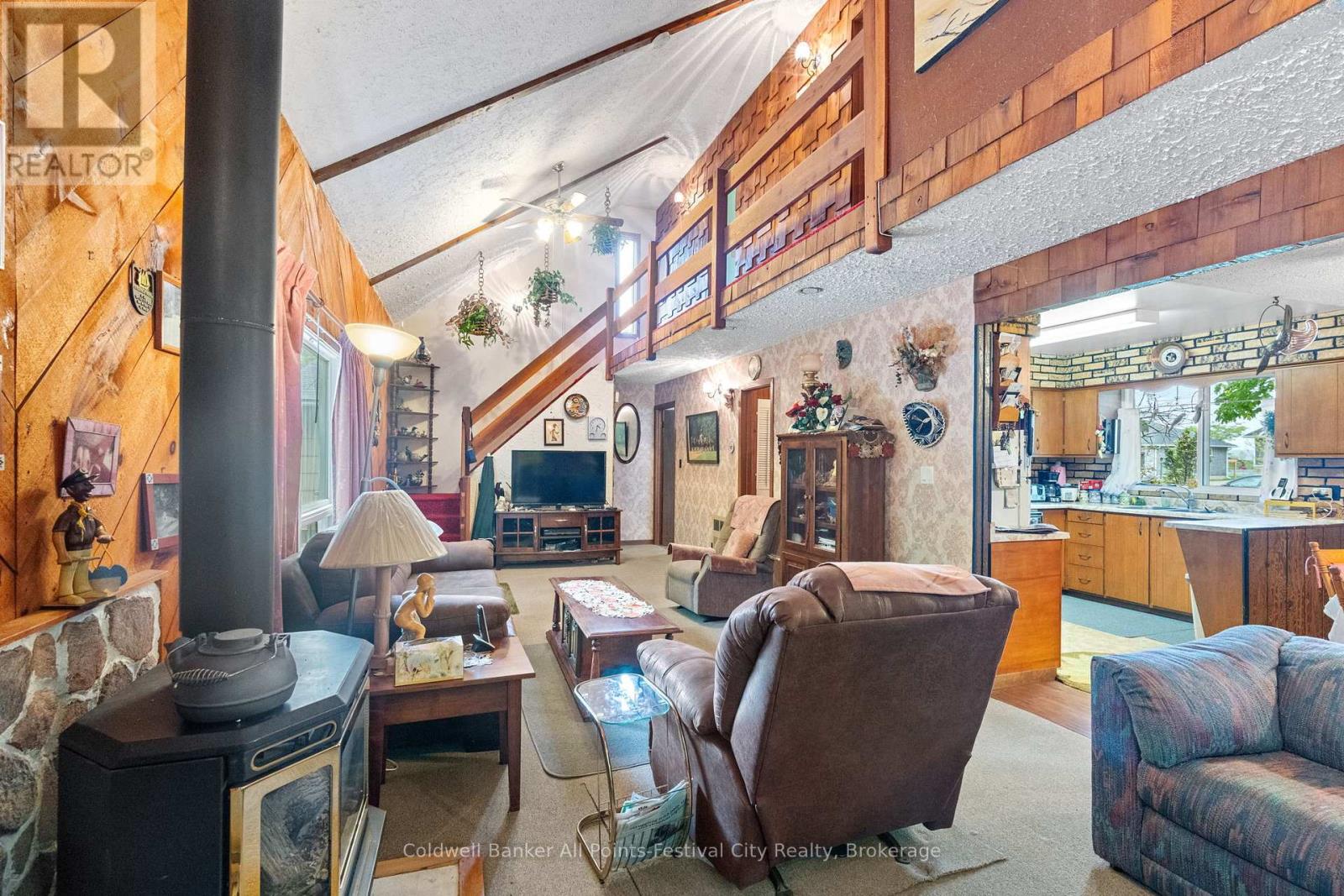 74387 Driftwood Drive, Bluewater, Ontario  N0M 1G0 - Photo 12 - X12173687