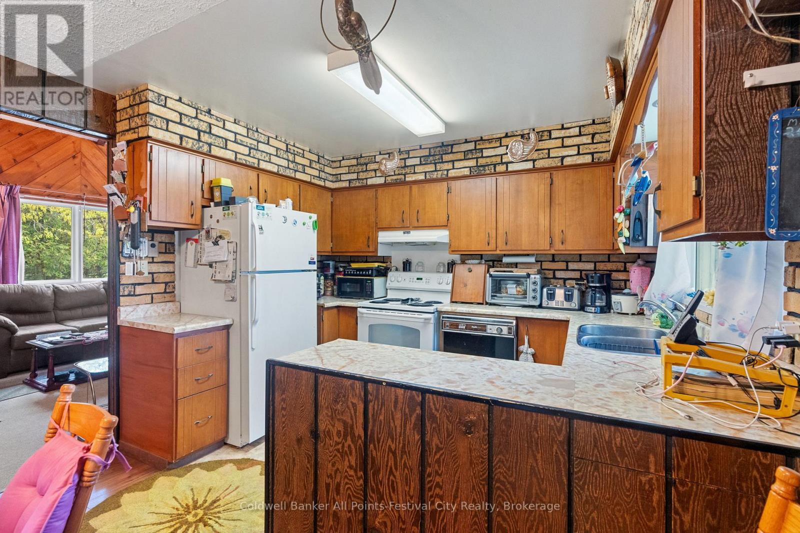 74387 Driftwood Drive, Bluewater, Ontario  N0M 1G0 - Photo 14 - X12173687