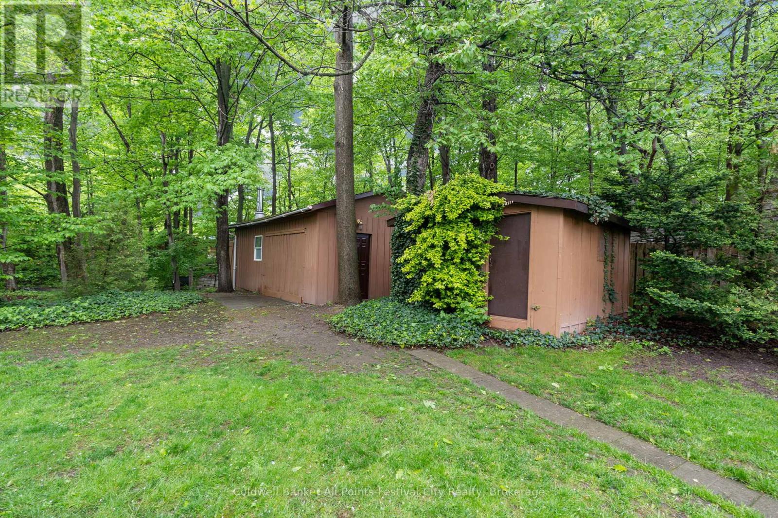74387 Driftwood Drive, Bluewater, Ontario  N0M 1G0 - Photo 36 - X12173687