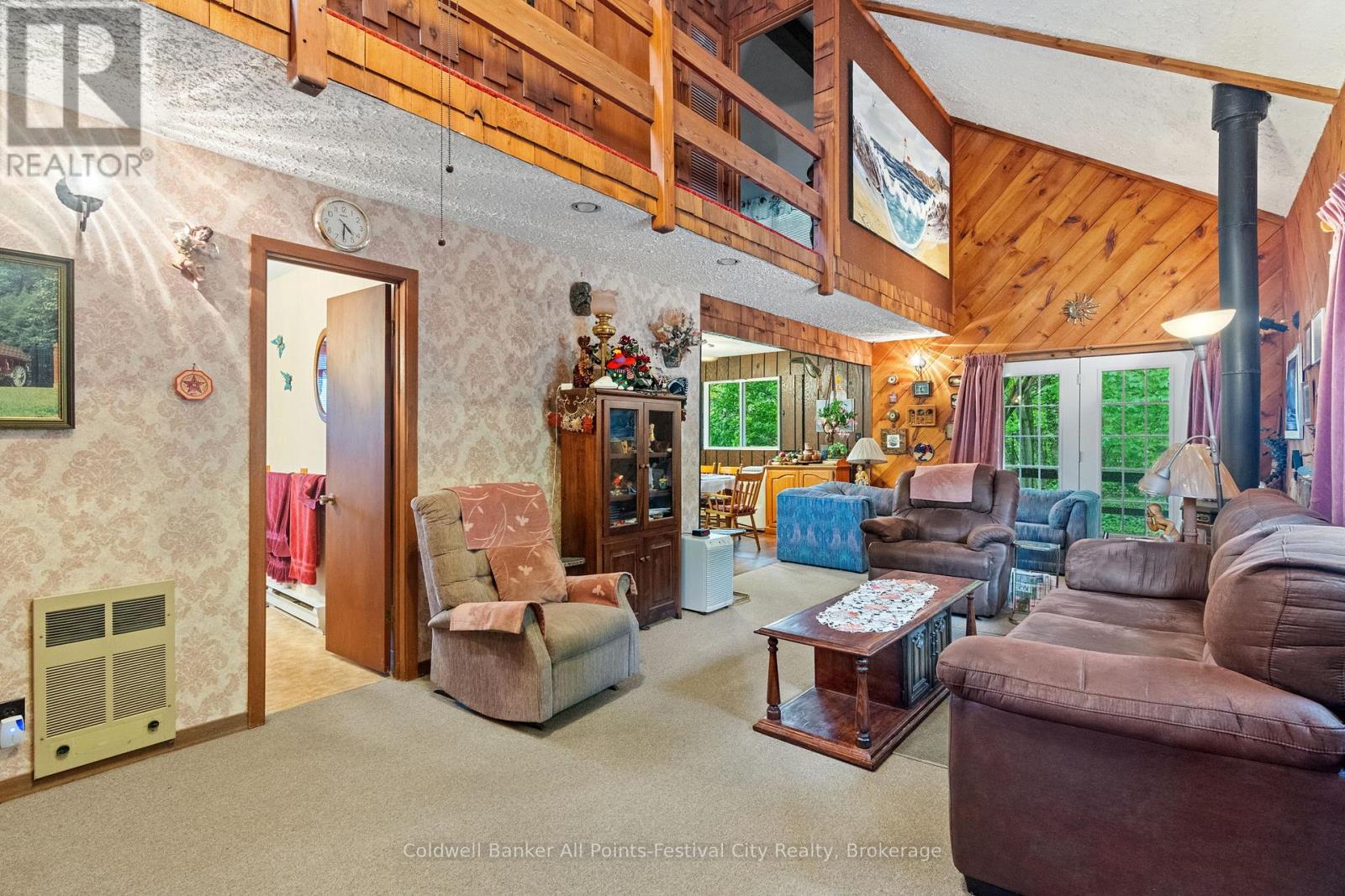 74387 Driftwood Drive, Bluewater, Ontario  N0M 1G0 - Photo 7 - X12173687