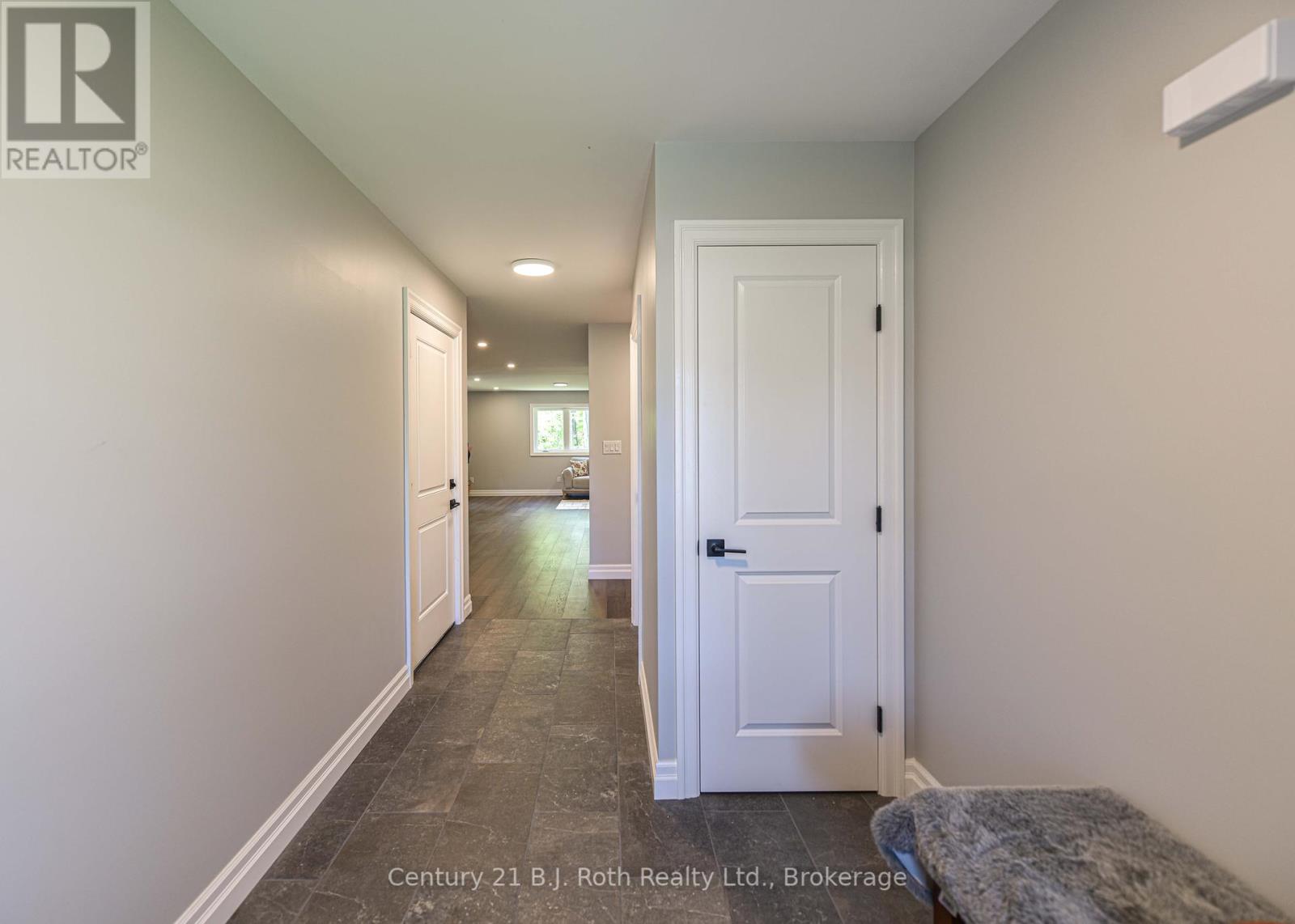 3324 Bramshott Avenue, Severn, Ontario  L3V 0V9 - Photo 11 - S12173854