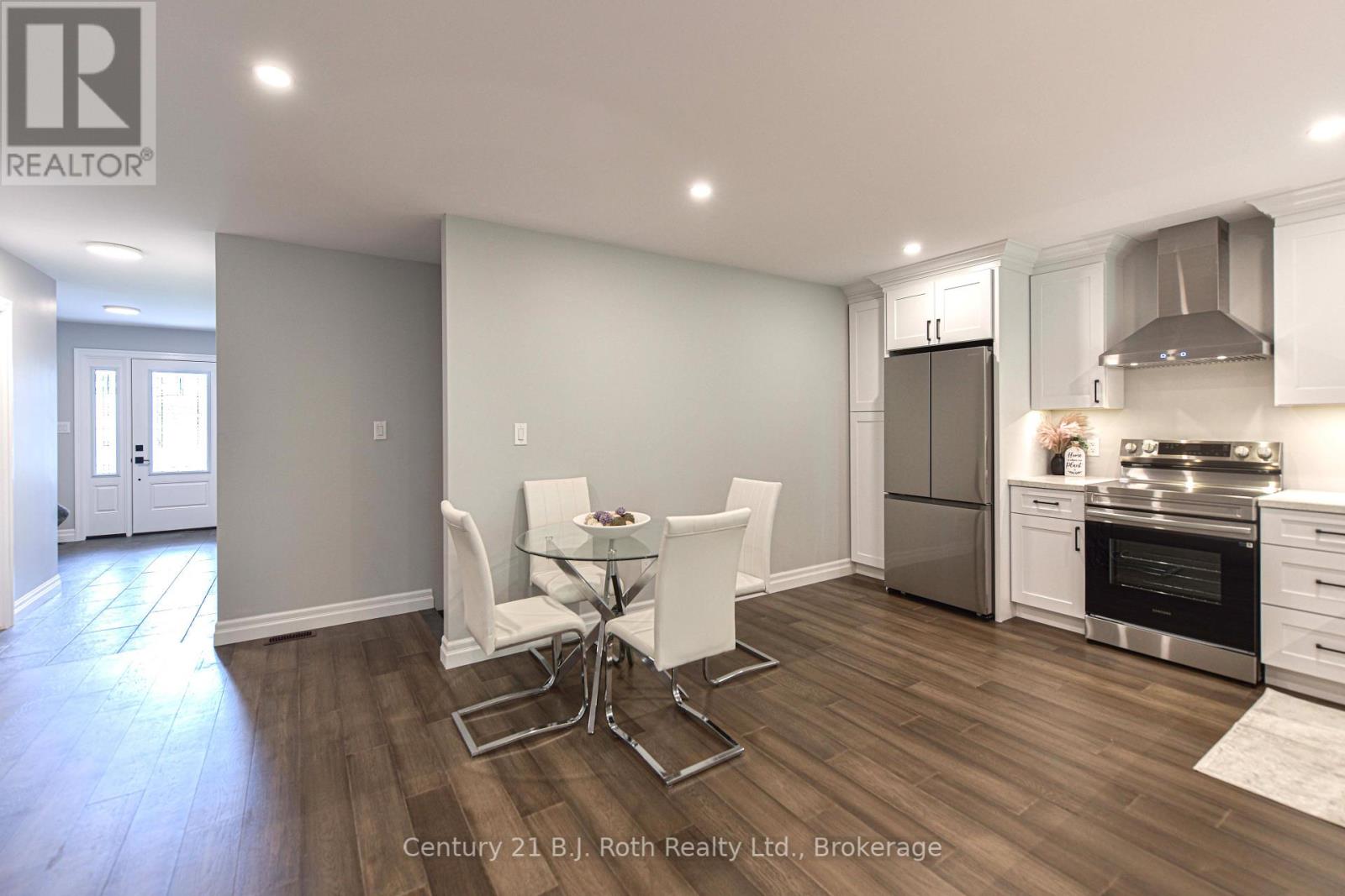3324 Bramshott Avenue, Severn, Ontario  L3V 0V9 - Photo 36 - S12173854