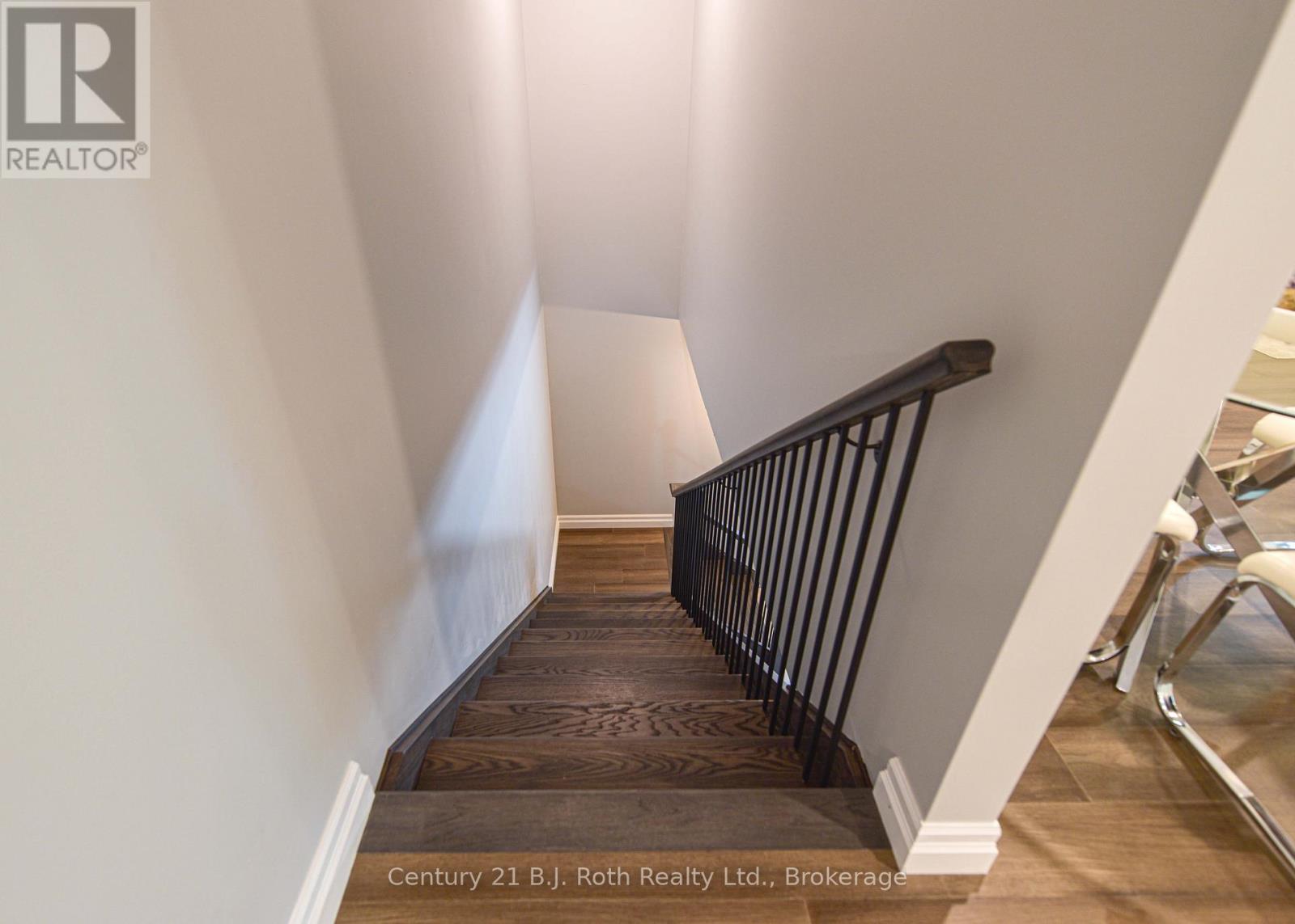 3324 Bramshott Avenue, Severn, Ontario  L3V 0V9 - Photo 38 - S12173854