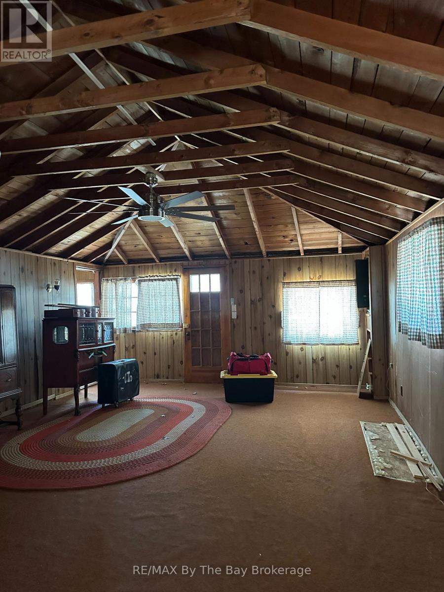134 Sunnidale Road, Wasaga Beach, Ontario  L9Z 2S8 - Photo 2 - S12173883