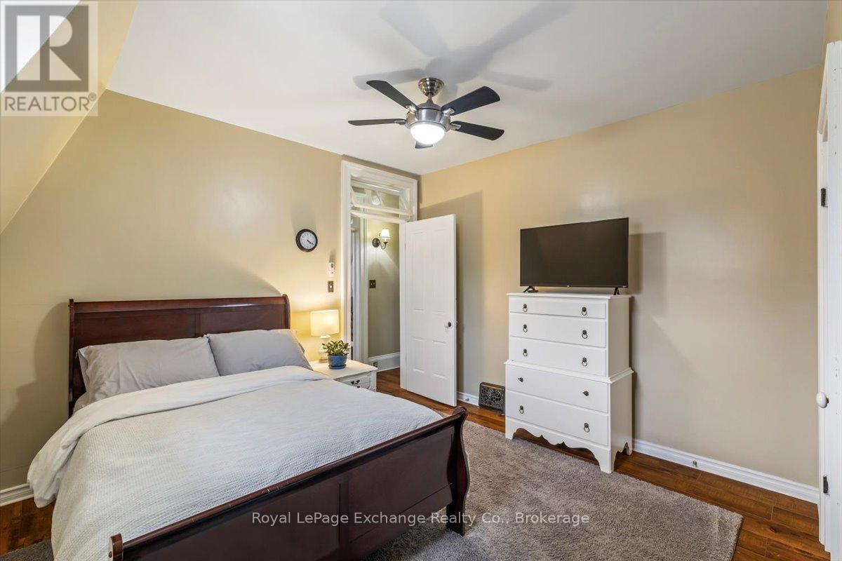 144 Yonge Street S, Arran-Elderslie, Ontario  N0H 2N0 - Photo 16 - X12173948
