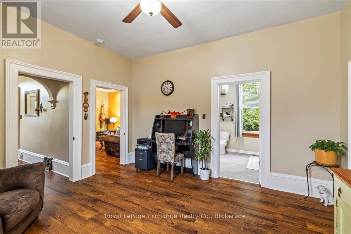144 Yonge Street S, Arran-Elderslie, Ontario  N0H 2N0 - Photo 26 - X12173948
