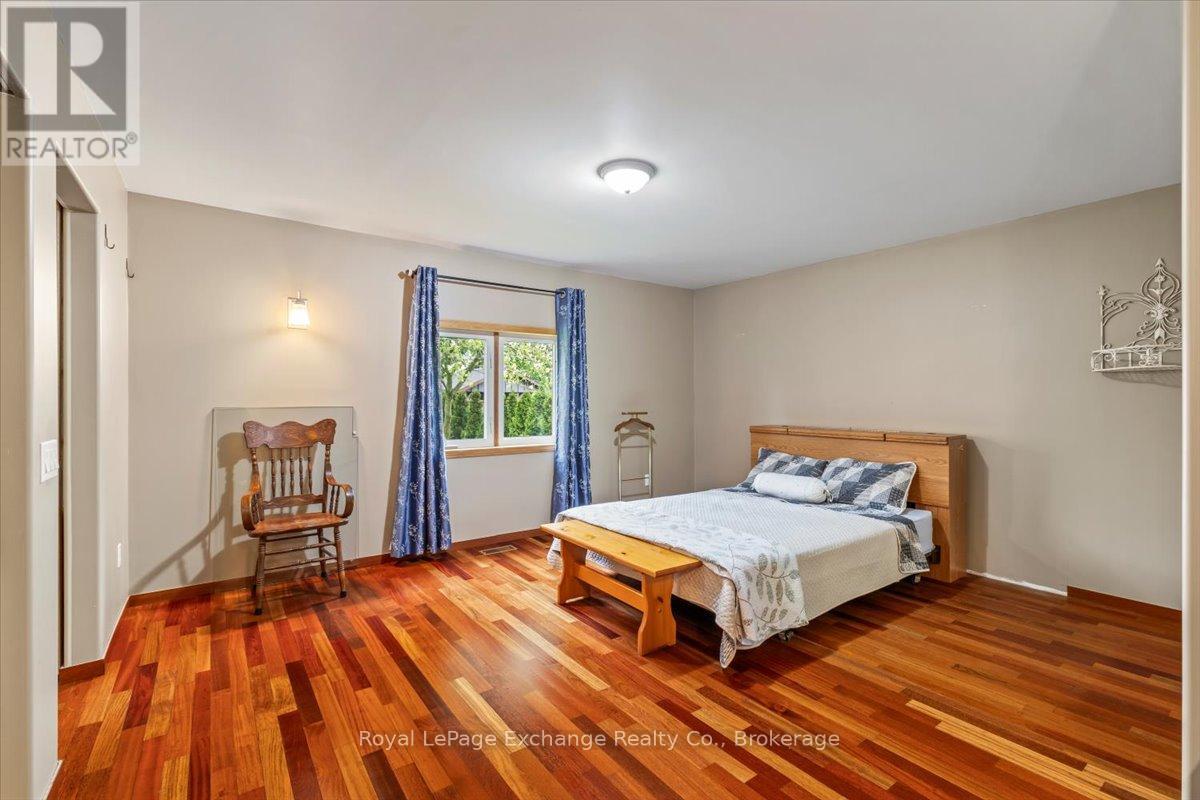 144 Yonge Street S, Arran-Elderslie, Ontario  N0H 2N0 - Photo 38 - X12173948