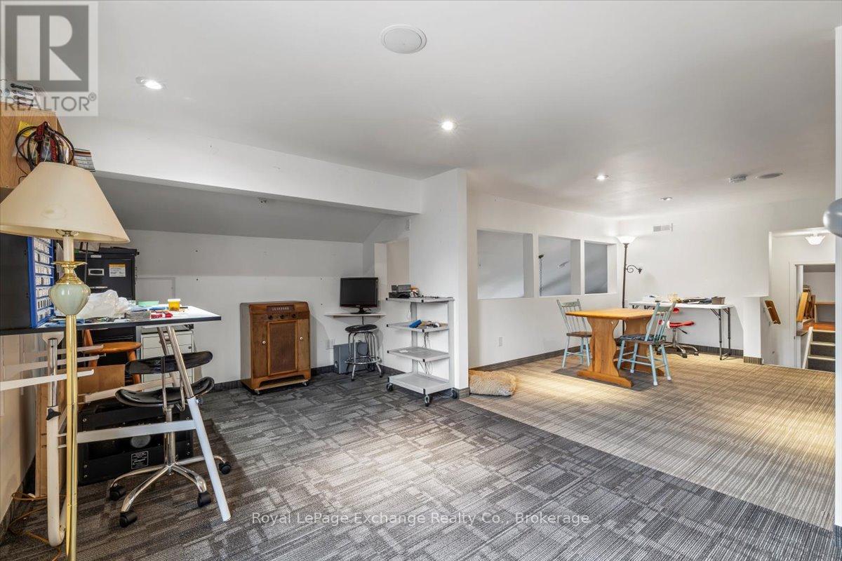 144 Yonge Street S, Arran-Elderslie, Ontario  N0H 2N0 - Photo 43 - X12173948