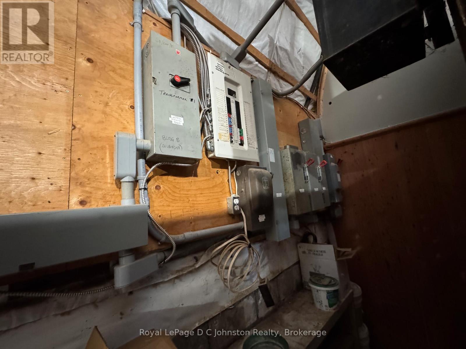 194 North Rankin Street, Saugeen Shores, Ontario  N0H 2L0 - Photo 19 - X12173999