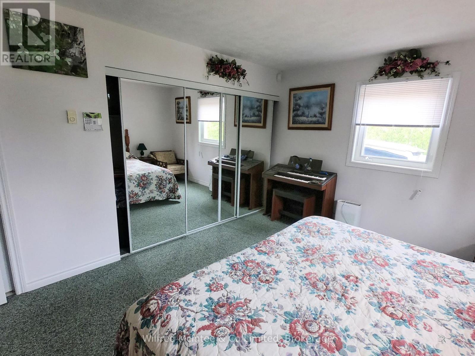 35 Bryant Street, South Bruce Peninsula, Ontario  N0H 2T0 - Photo 15 - X12174067