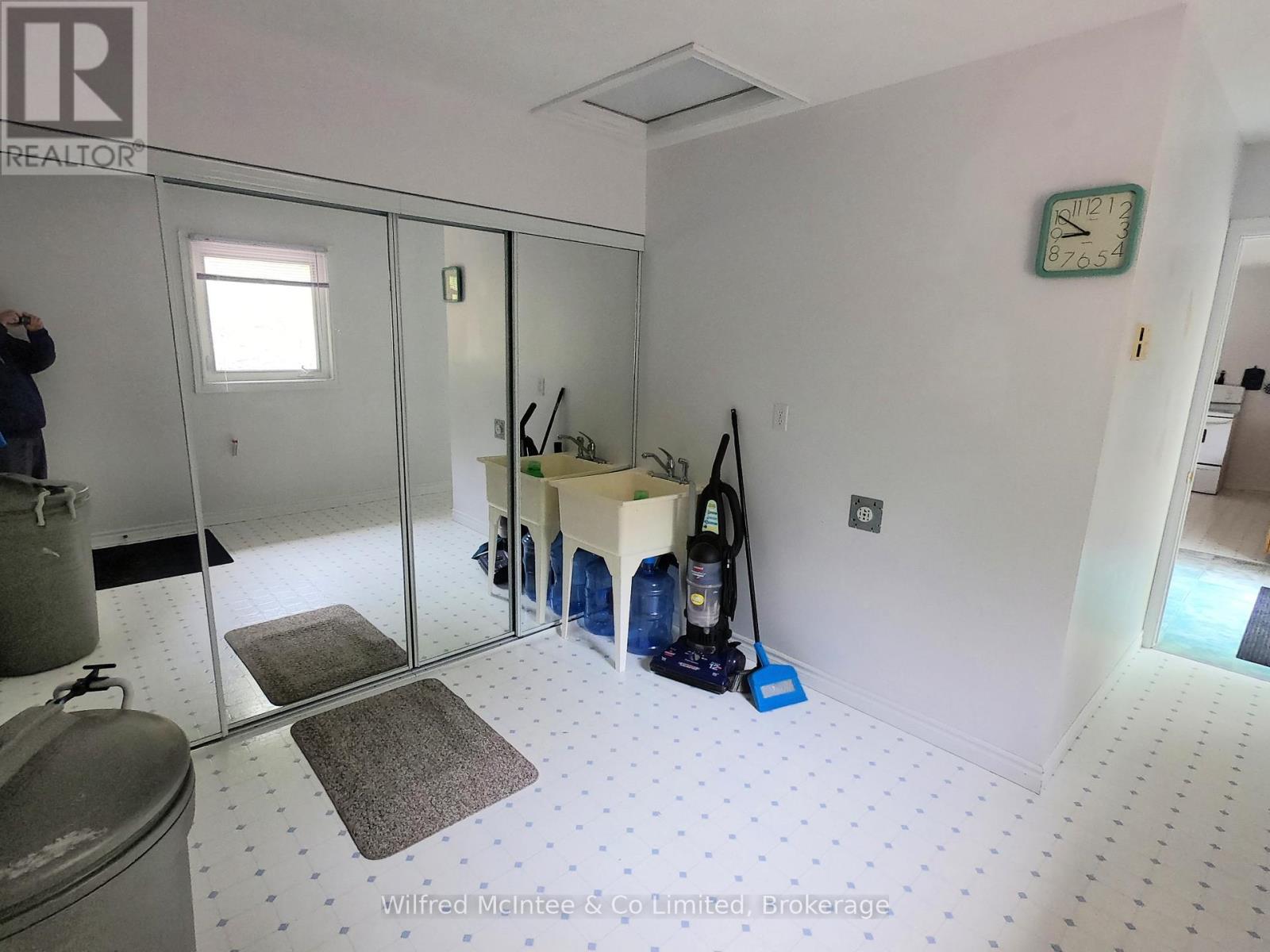 35 Bryant Street, South Bruce Peninsula, Ontario  N0H 2T0 - Photo 16 - X12174067