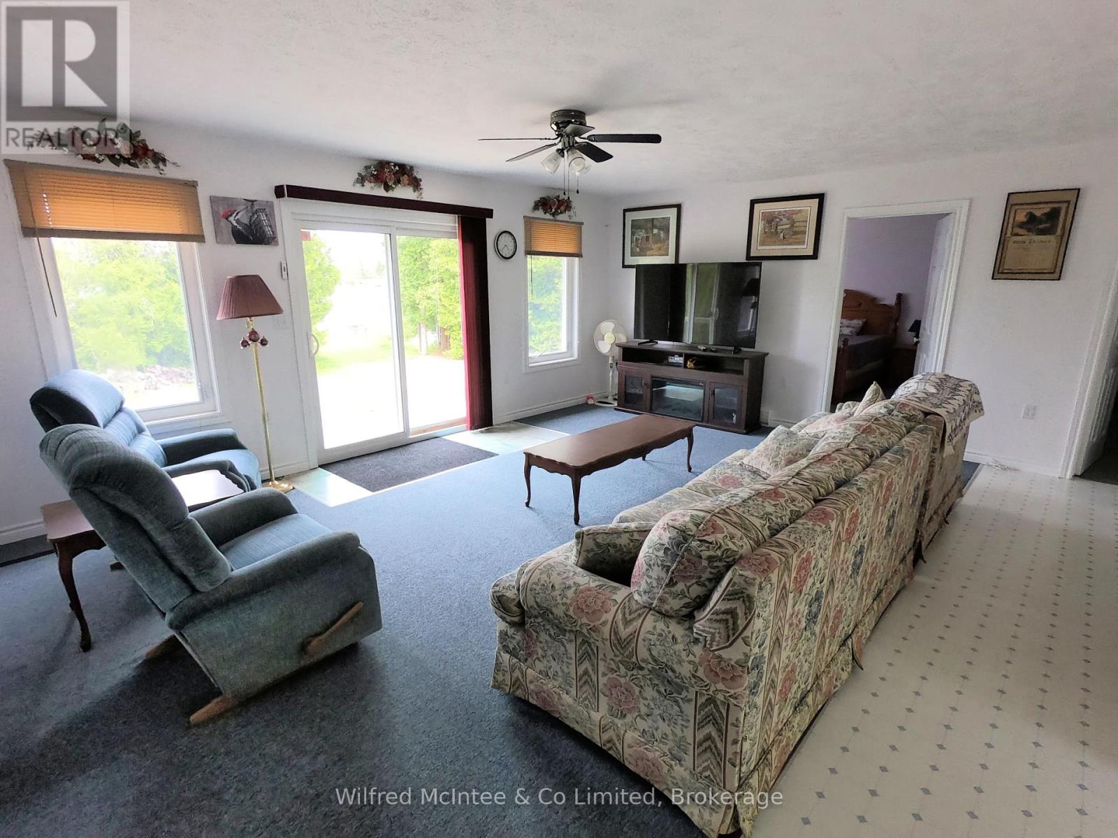 35 Bryant Street, South Bruce Peninsula, Ontario  N0H 2T0 - Photo 8 - X12174067