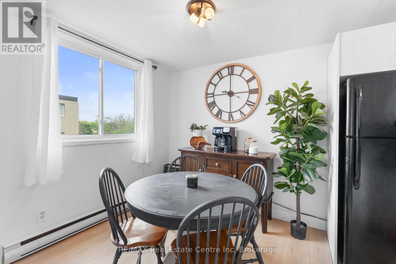 305 - 4 Avalon Place, Kitchener, Ontario  N2M 4N6 - Photo 13 - X12174113