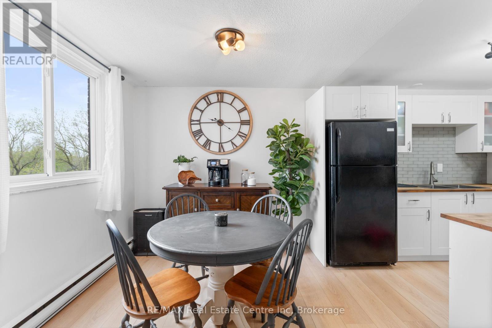 305 - 4 Avalon Place, Kitchener, Ontario  N2M 4N6 - Photo 14 - X12174113
