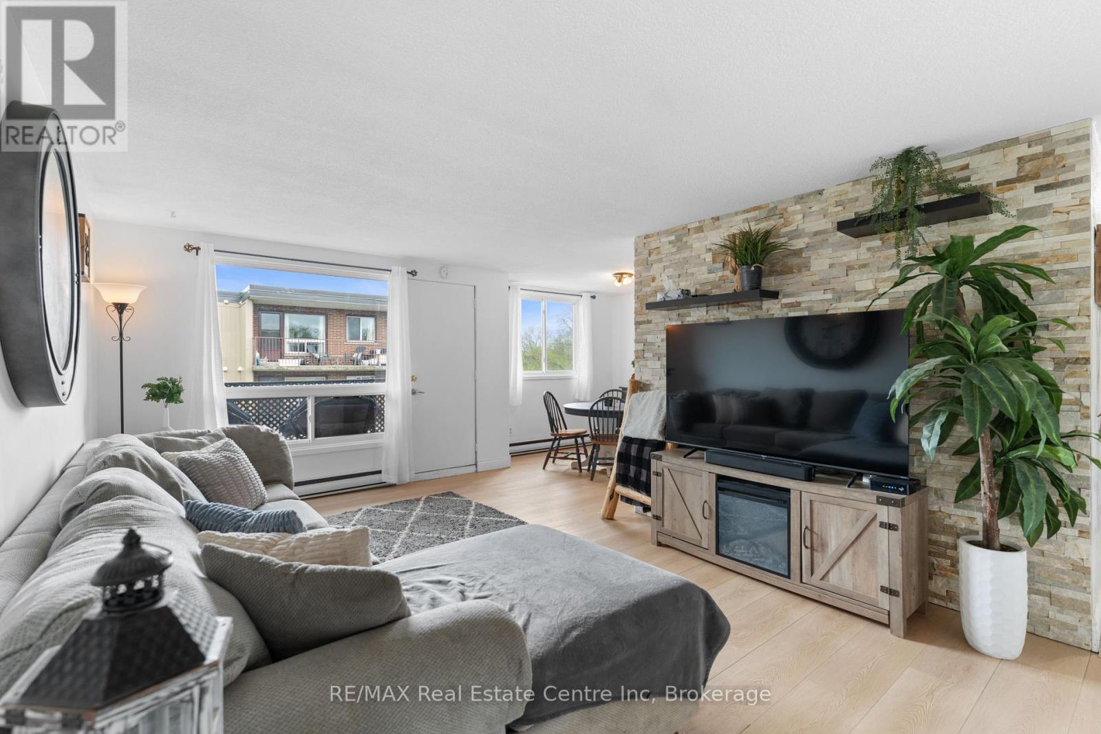 305 - 4 Avalon Place, Kitchener, Ontario  N2M 4N6 - Photo 18 - X12174113