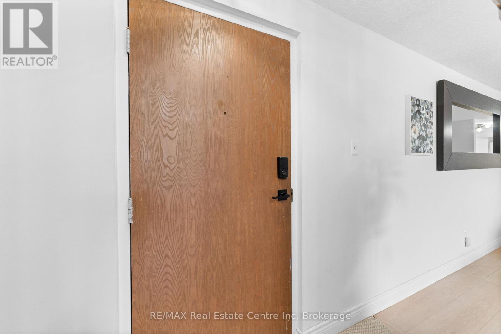 305 - 4 Avalon Place, Kitchener, Ontario  N2M 4N6 - Photo 5 - X12174113
