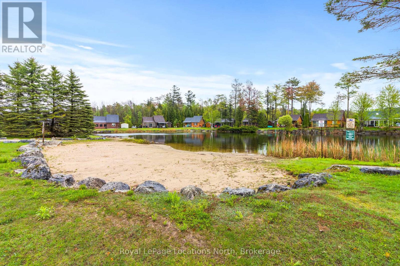 15 Madawaska Trail, Wasaga Beach, Ontario  L9Z 1X7 - Photo 38 - S12175070