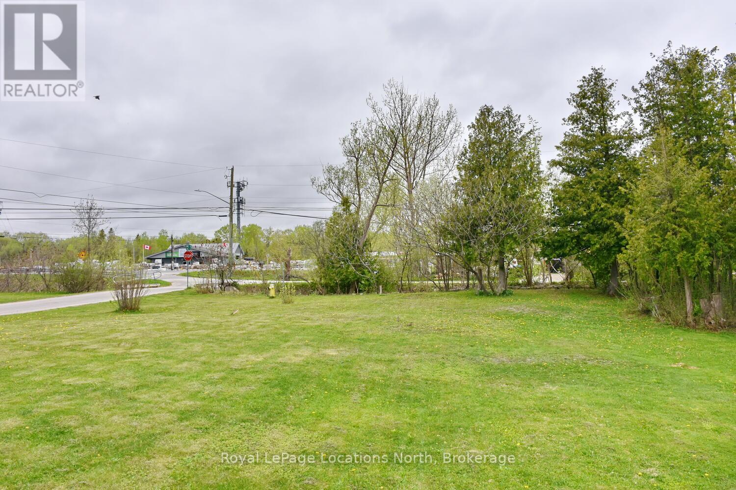 8 James Avenue, Wasaga Beach, Ontario  L9Z 2X3 - Photo 18 - S12175305
