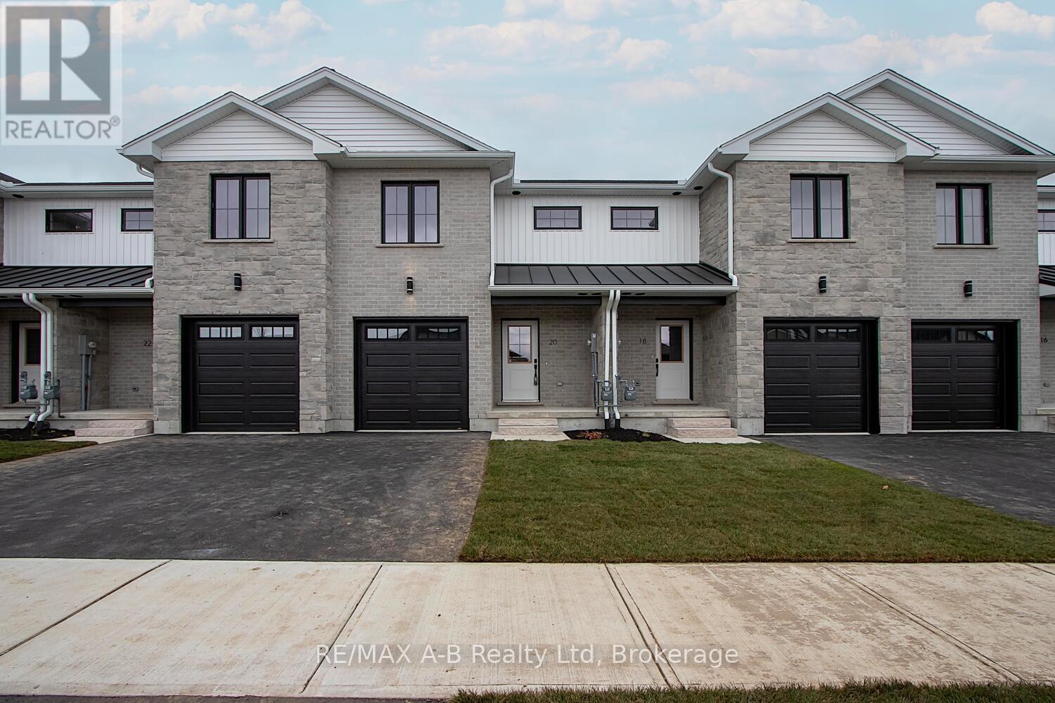 30 LINDA DRIVE, Huron East, Ontario