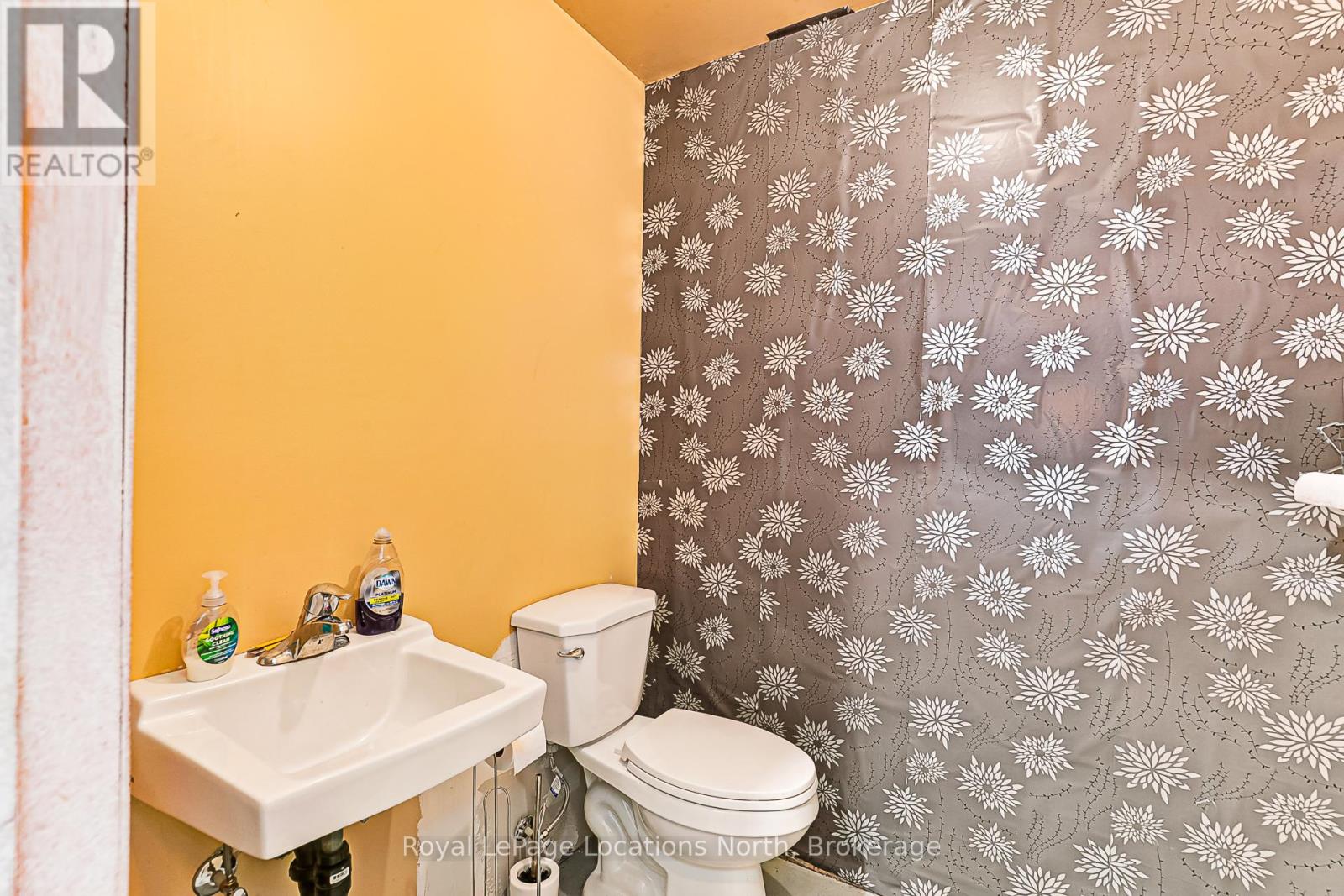 5206 County Rd 9 Road, Clearview, Ontario  L0M 1N0 - Photo 13 - S12175479