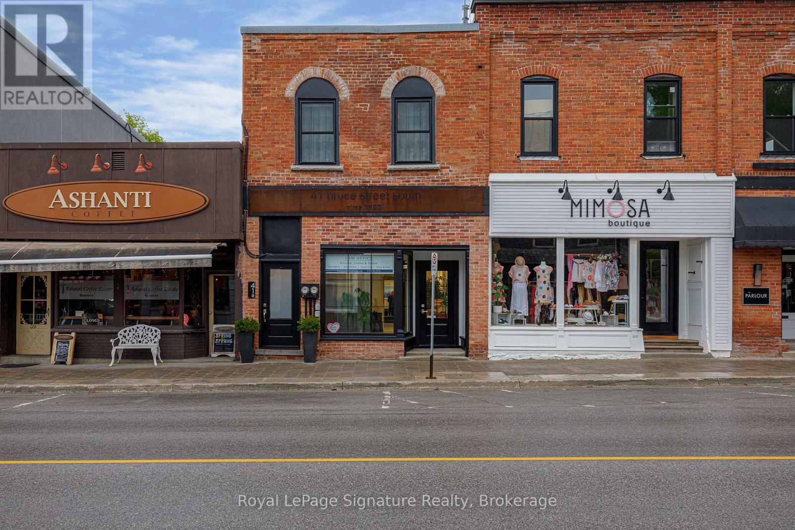 41 Bruce Street S, Blue Mountains, Ontario  N0H 2P0 - Photo 3 - X12175698