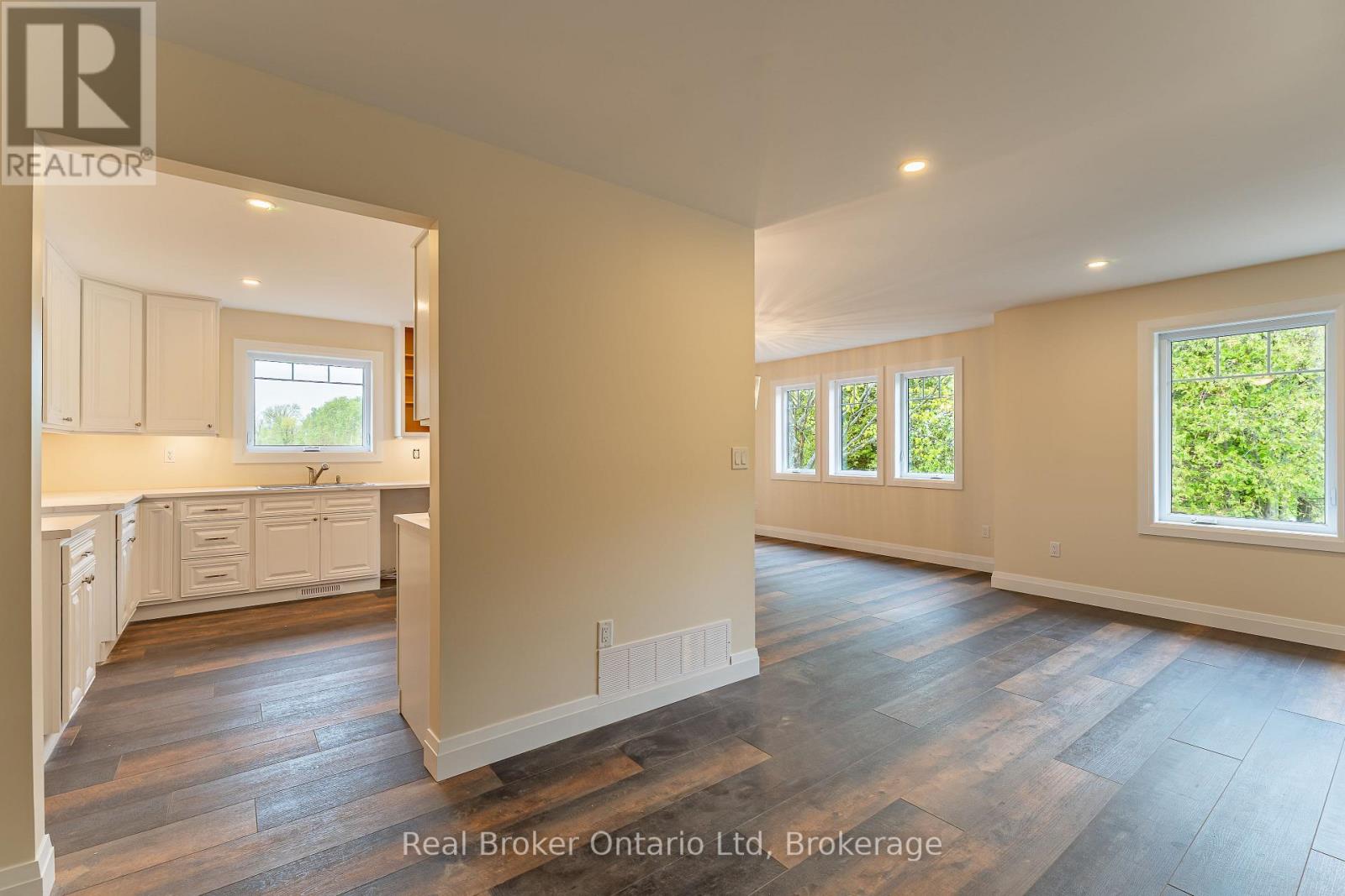 397600 10th Concession Road, Meaford, Ontario  N4K 5N8 - Photo 5 - X12175898