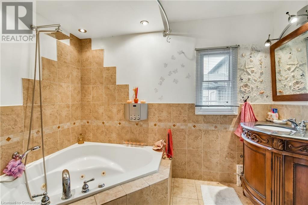 271 Margaret Avenue, Hamilton, Ontario  L8E 2J1 - Photo 13 - 40734076