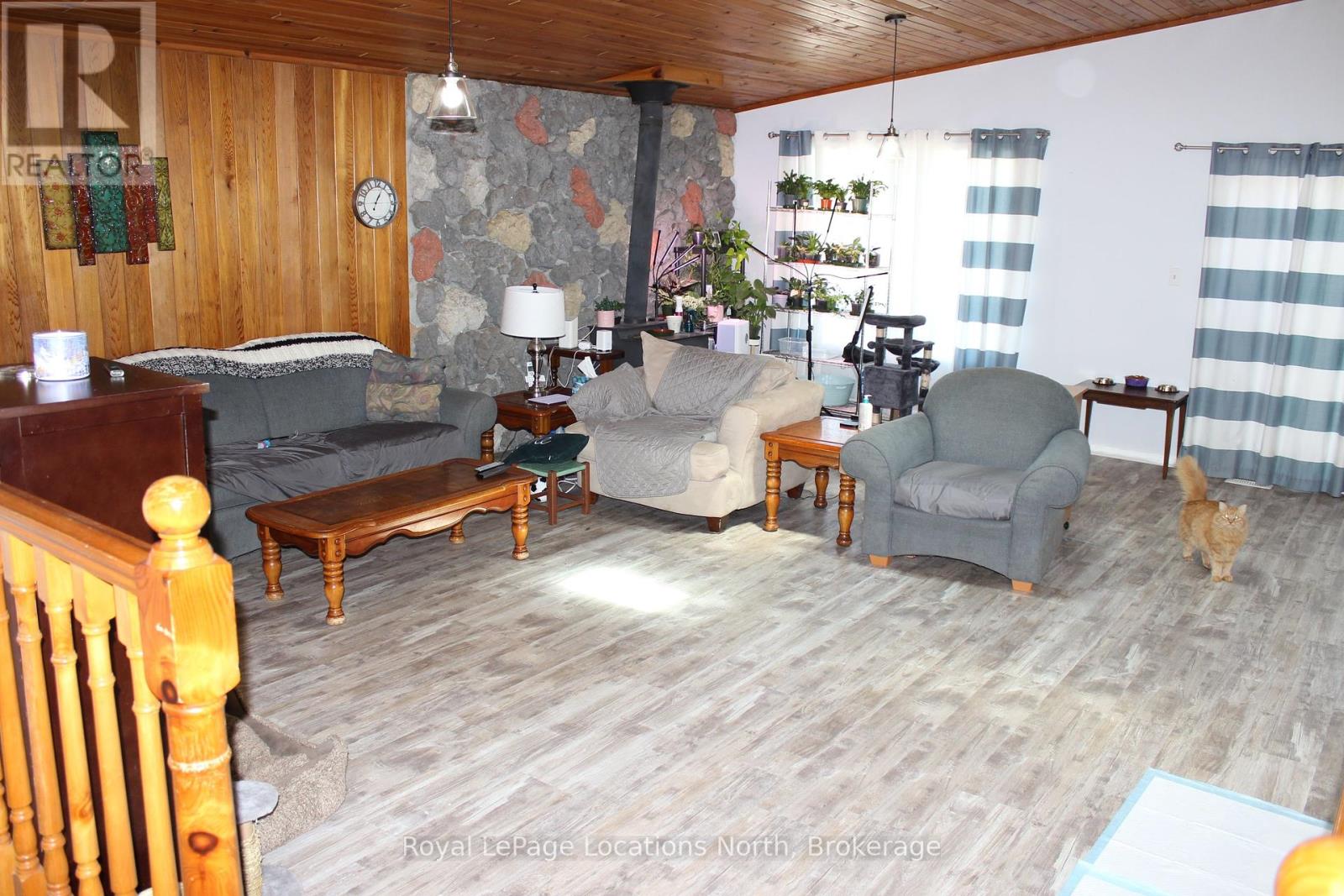 30 Earl Street, Wasaga Beach, Ontario  L9Z 2M6 - Photo 14 - S12176337